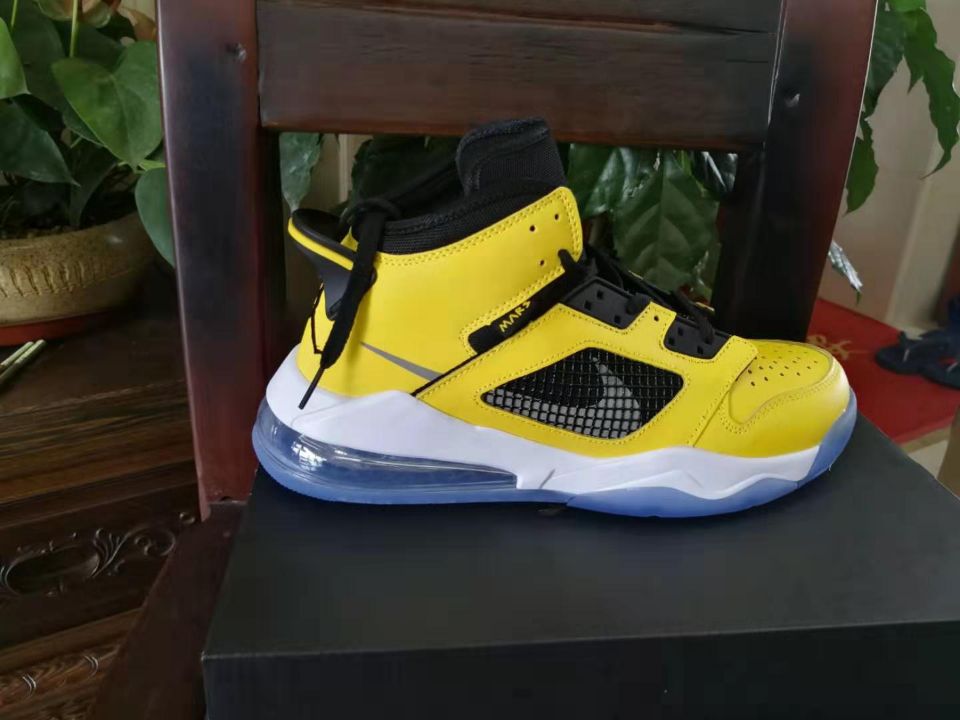 Jordan Mars 270 Yellow Black Shoes - Click Image to Close